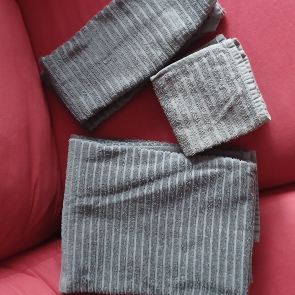 IKEA Vågsjön bathroom towel set
